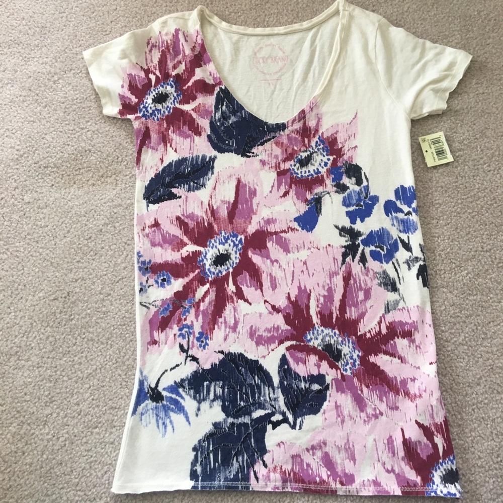 NWT Lucky Tshirt